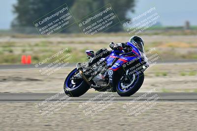 media/Apr-18-2025-TrackDaz (Fri) [[45f5874c44]]/B Group/Session 2 (Turn 7)/